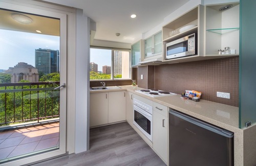 Sydney Central Business District Hotel | Hyde Park Inn