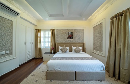 Malleshwaram Hotel | Hyde Park Hotel