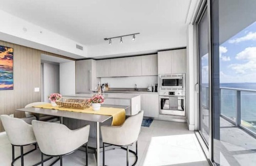 Hollywood South Central Beach Condominio | HydeHotel 2/2 Lux Condo l Ocean View l Resort