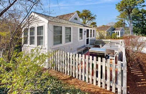 Mashpee Casa | Hydrangea Cottage