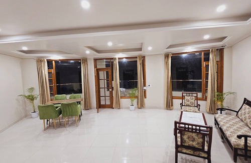 Shimla Hotel | Hydrangea Heights by PTW Hotels