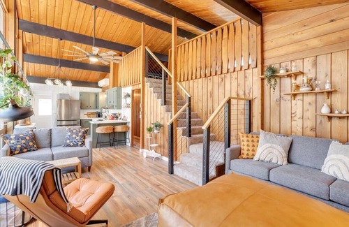 Mono Vista Cabina | Hygge A-Frame Getaway
