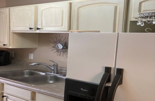Charleston Casa | Hygge Charleston Townhome Near Folly Beach & Downtown w Paved Walking Trail!