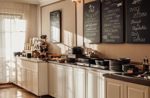 Vrchlabi Hotel | Hygge Hotel U Zvonu
