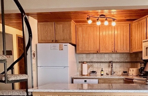 Tofte Condominio | ¡Bienvenido a Hygge of Gull Harbour en el lago Superior!