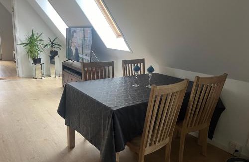 Aalborg Municipality Apartamento | Hyggelig 1. sals lejlighed