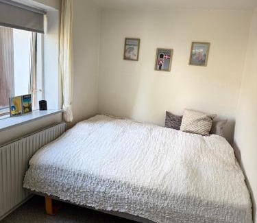 Lunderskov Casa | Hyggeligt værelse i hjertet af Lunderskov