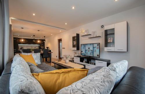 Sarnitsa Apartamento | Hyggemate - 2 Bed Room Warm Stay in Sarnitsa