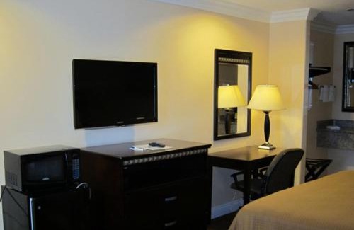 Olde Carlsbad Hotel | Hyland Inn near Legoland