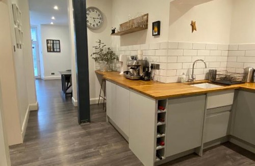 North West Apartamento | Hyndland Garden Flat 2 Double Bedroom West End