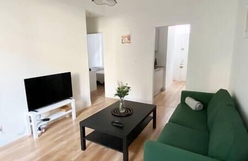 La Madeleine Apartamento | Hypercentre superb apartment with private access
