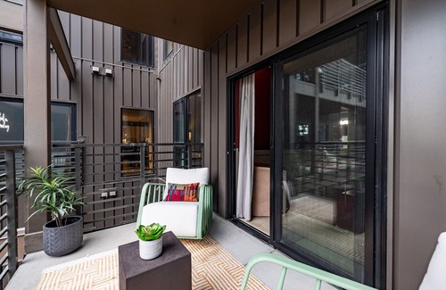 Eighth Avenue Casa | Hyve-Historically Nashville-Walk To Broadway