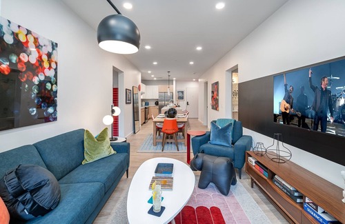 Downtown Nashville Cabaña | Hyve - Southern Comfort - Walk to Broadway
