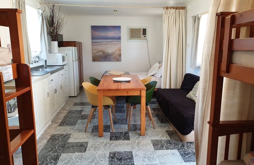 Brownlow Ki Cabina | Kingscote Tourist Park and Family Units