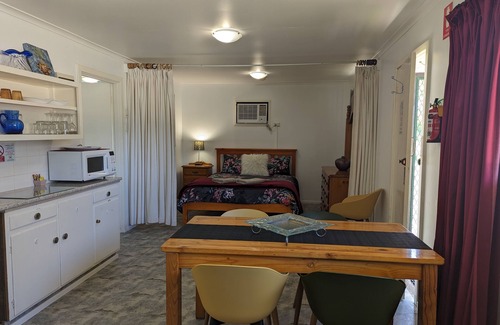Brownlow Ki Cabina | Kingscote Tourist Park and Family Units