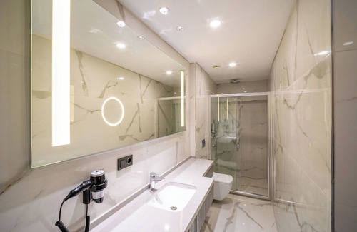 Bomonti Hotel | İcon Hotel Bomonti