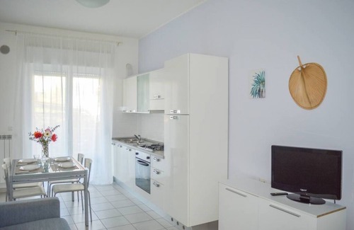 Foggetta Apartamento | I Gabbiani 10 - Ali - Two-room apartment on second floor with balcony