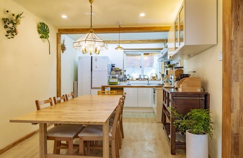 Jongno Casa | I'm Green Healing House / 4 Rooms / 3 Bathrooms