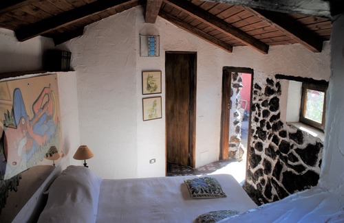 Chio Cama Y Desayuno | I MITI - Room/Habitacion/Stanza Bob Marley