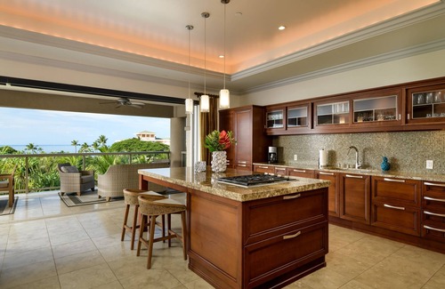Wailea Villa | I. P.M PRESENTA: HOOLEI 81-3. UBICACIÓN ÚNICA SOBRE LA PISCINA! DESDE $ 595 / nt
