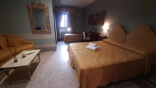 Arezzo Hotel | I Portici Hotel - Residenza D'Epoca