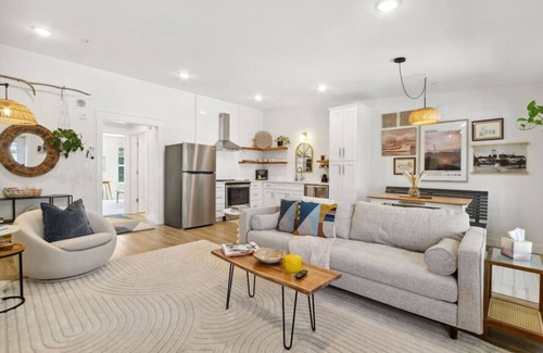 St. Marys Apartamento | #I Stylish Bungalow Loft - DT Near to Waterfront