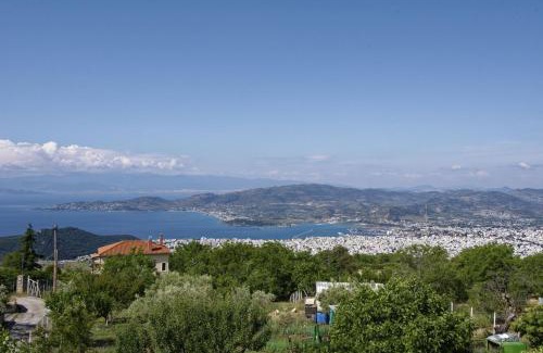 Volos Villa | IATROU HOUSE- villa WITH INCREDIBLE VIEW