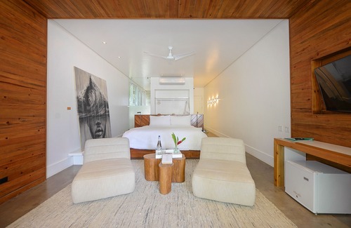 Antoneys Cay Hotel | Ibagari Boutique Hotel