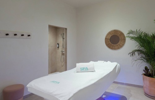 Portopetro Complejo | Iberostar Waves Club Cala Barca