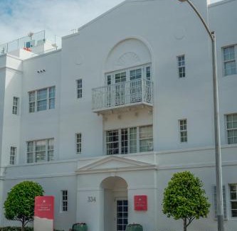 City Center Hotel | Iberostar Waves Miami Beach