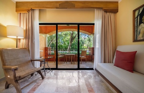 Villa Juarez Complejo | Iberostar Waves Paraíso Beach - All Inclusive