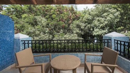 Villa Juarez Complejo | Iberostar Waves Paraíso Beach - All Inclusive