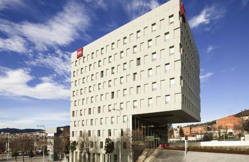 Santa Coloma de Gramenet Hotel | Ibis Barcelona Santa Coloma