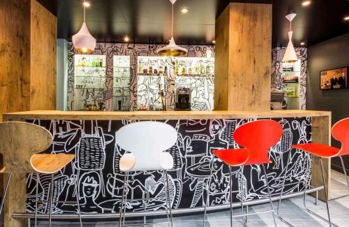 La Rochelle City Centre Hotel | IBIS La Rochelle Vieux Port Centre