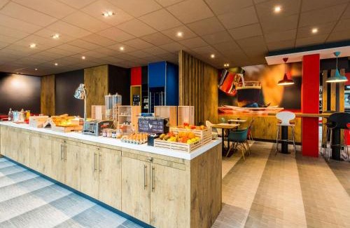 La Rochelle City Centre Hotel | IBIS La Rochelle Vieux Port Centre