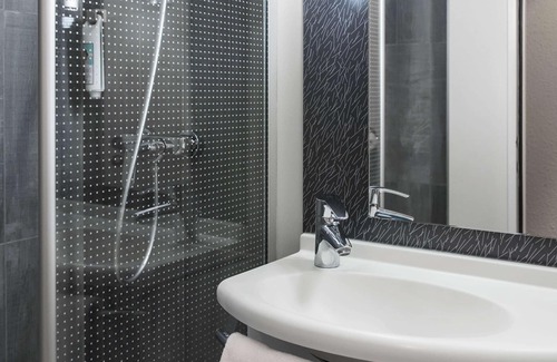 Saint-Laurent Hotel | ibis Liège Centre Opéra