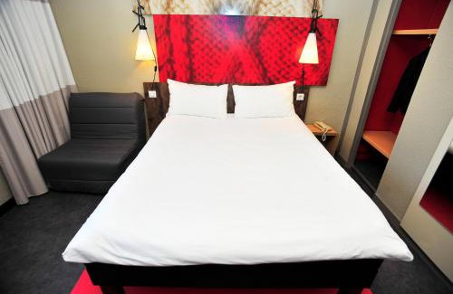 Saint Michel - Mairie Hotel | ibis Lyon Centre
