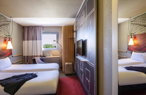 Manosque Hotel | ibis Manosque Cadarache