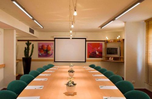Les Iles Hotel | ibis Metz Centre Cathedrale