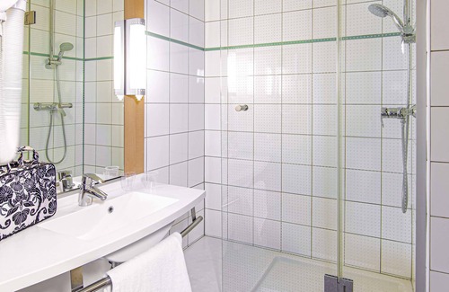 Mulhouse Hotel | ibis Mulhouse Centre Filature