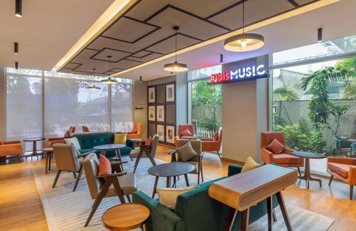 Vile Parle East Hotel | ibis Mumbai Airport Hotel