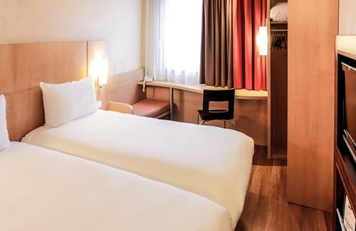 Quartier des Grandes-Carrieres Hotel | Ibis Paris Montmartre Sacré-Coeur
