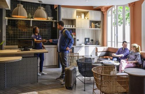 Necker Hotel | ibis Paris Tour Montparnasse 15eme