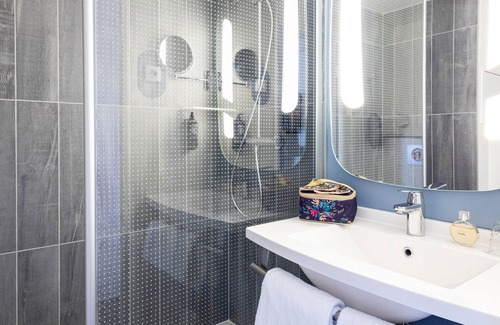 Courtoisville-Sillon-Moka Hotel | ibis Saint Malo Plage