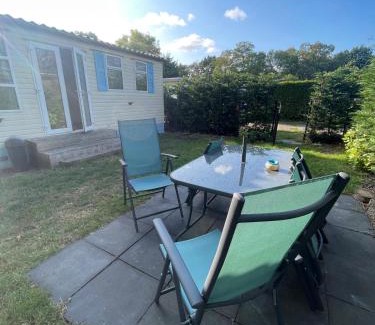Bergen op Zoom Otro | Ibiza chalet in natuurlijke omgeving