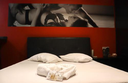 Franca Hotel | IBIZA GOLDEN MOTEL