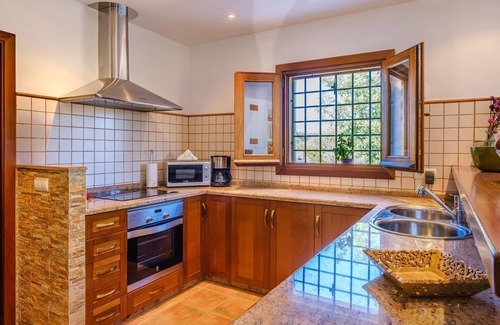 Sant Carles de Peralta Casa | Casa rural ibicenca con porche, jardín, solarium y Wi-Fi
