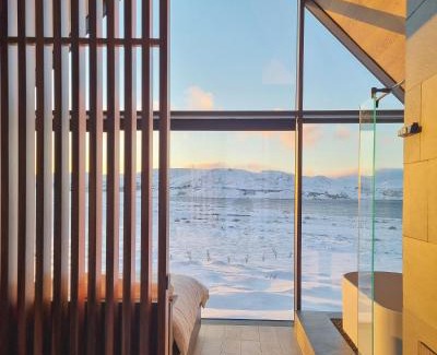 Selfoss Cabina | Iceland Lakeview Retreat