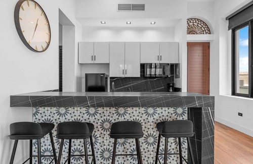 Ponce Centro Apartamento | Icon Bomba Suite | Modern Unit w. Historic Charm