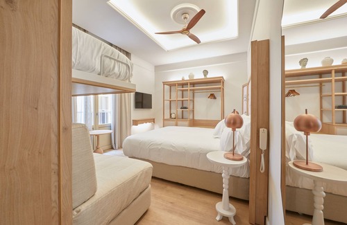Ensanche Centro Hotel | ICON Malabar